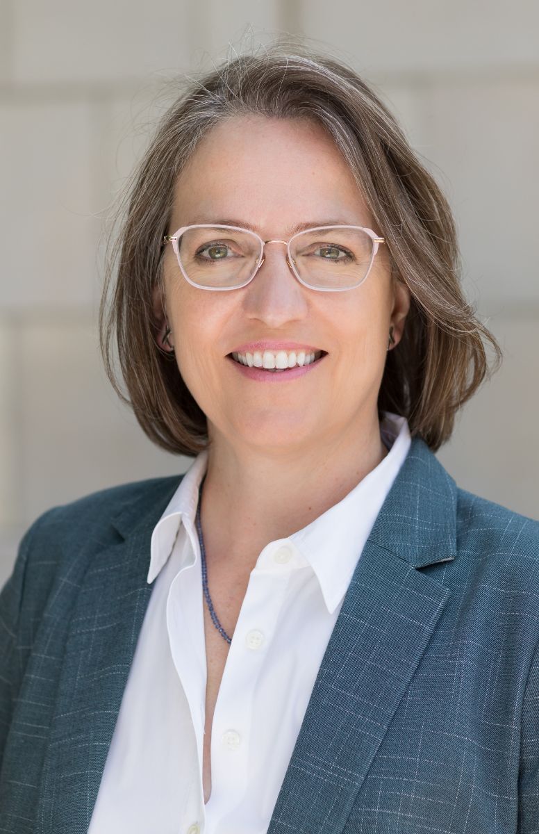 headshot-new-cropped